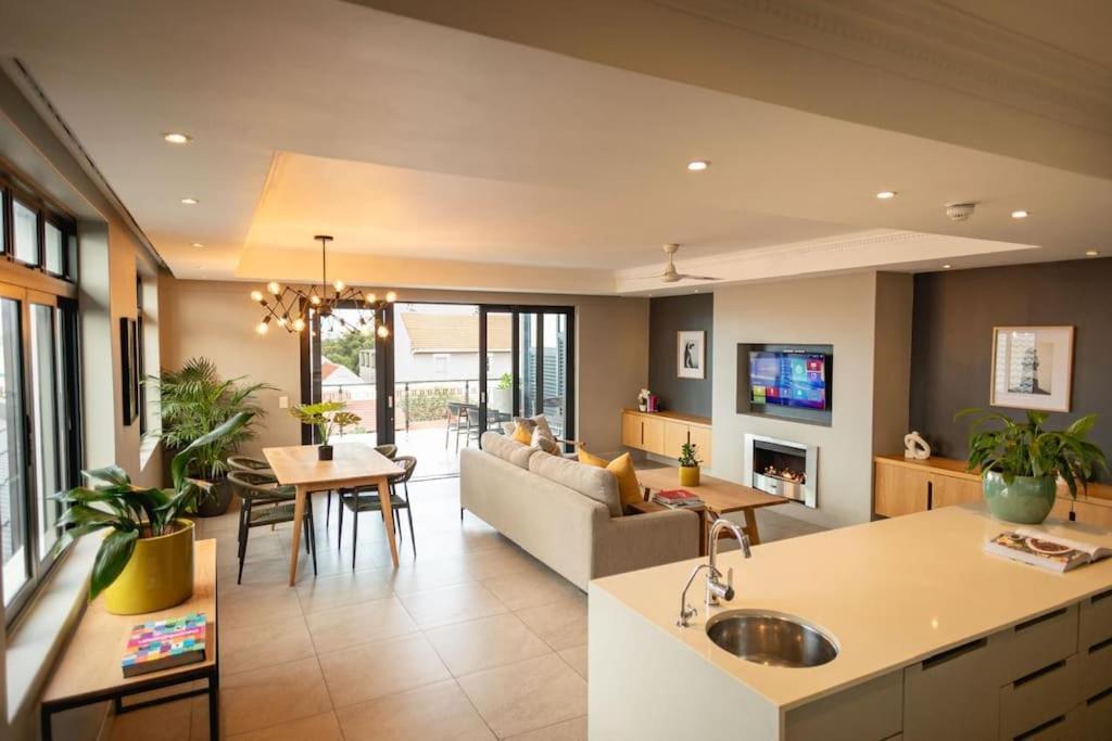 Hermanus Waterfront, Ocean Deluxe - Apartment 2 Екстериор снимка