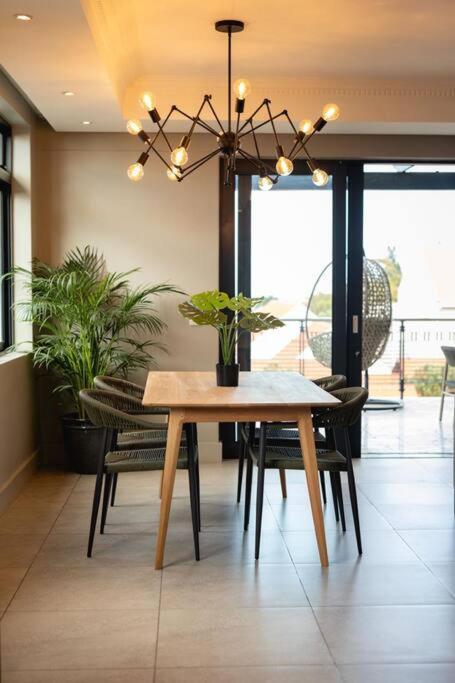 Hermanus Waterfront, Ocean Deluxe - Apartment 2 Екстериор снимка