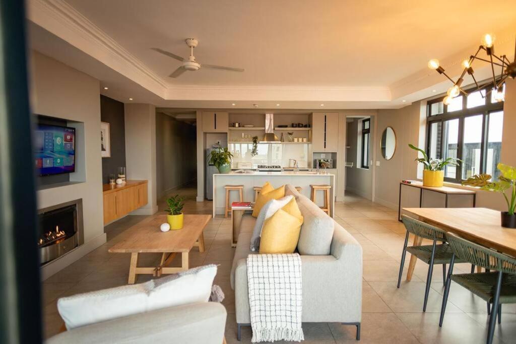 Hermanus Waterfront, Ocean Deluxe - Apartment 2 Екстериор снимка