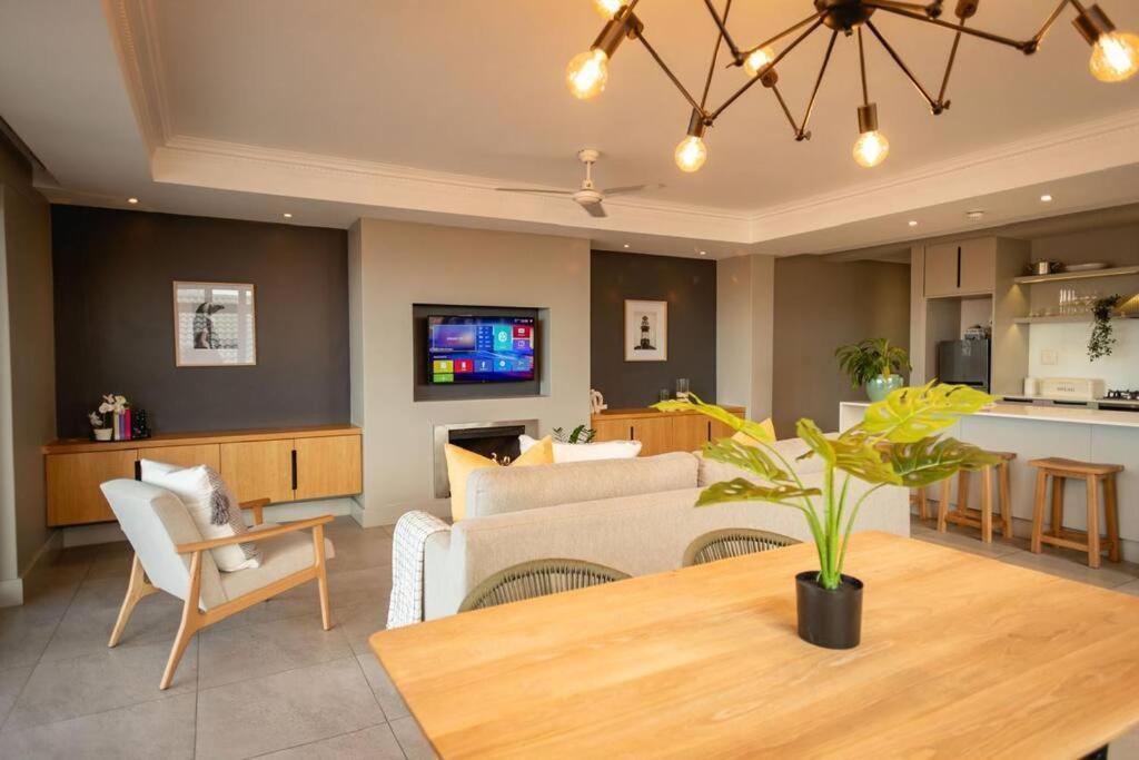 Hermanus Waterfront, Ocean Deluxe - Apartment 2 Екстериор снимка