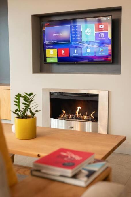 Hermanus Waterfront, Ocean Deluxe - Apartment 2 Екстериор снимка