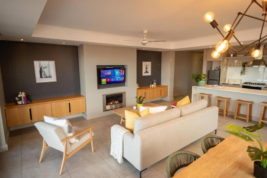 Hermanus Waterfront, Ocean Deluxe - Apartment 2 Екстериор снимка