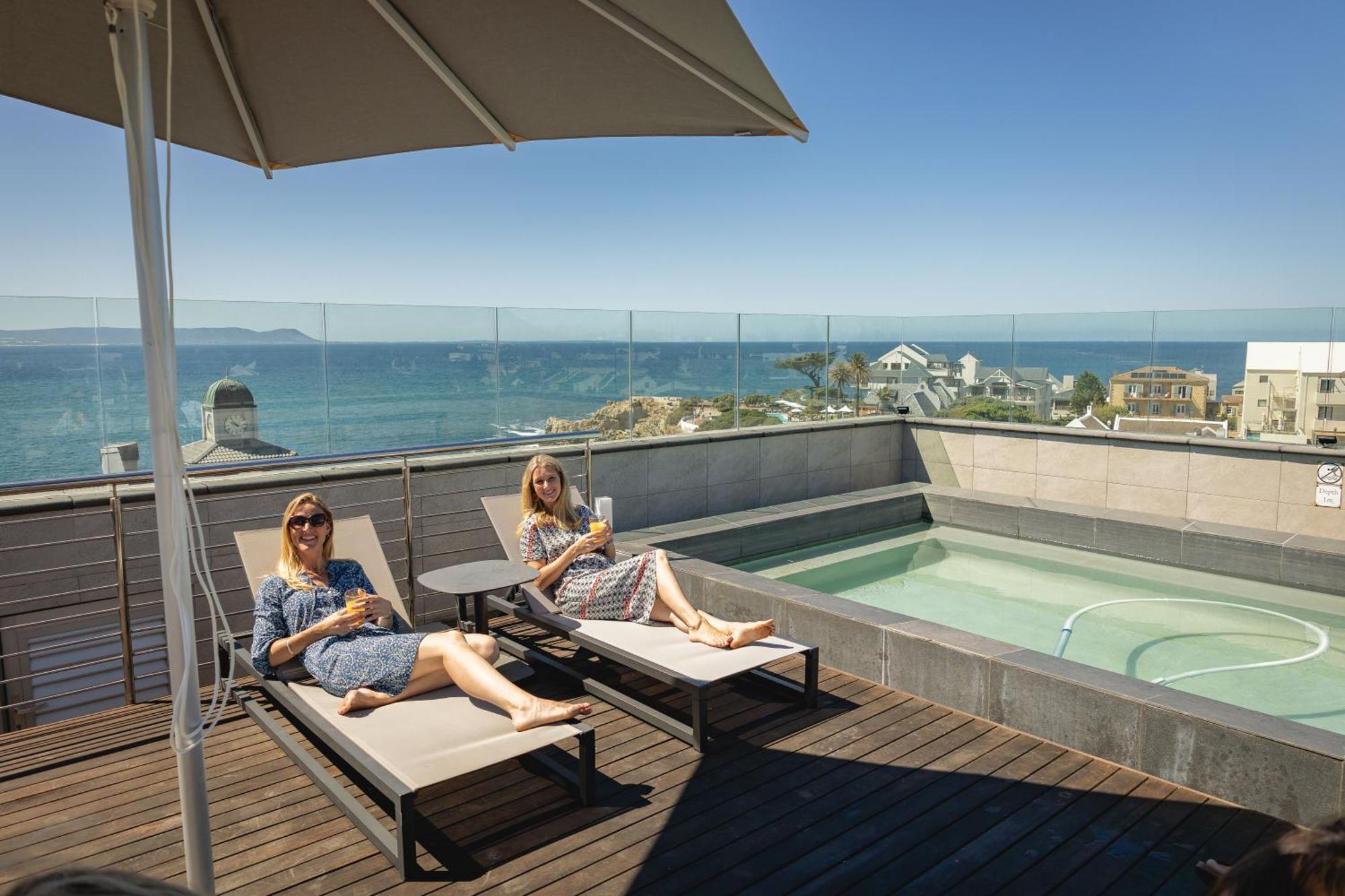 Hermanus Waterfront, Ocean Deluxe - Apartment 2 Екстериор снимка